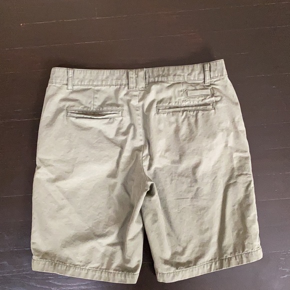 GAP Cotton Shorts With Front & Back Pockets Olive Green Sz 4 - Picture 4 of 4
